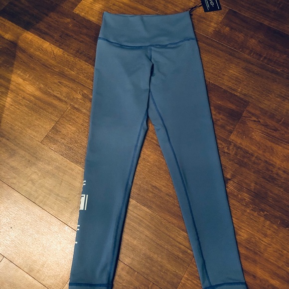 DYI Take Control Full Length Chambray Bar Method Size M - Picture 3 of 4